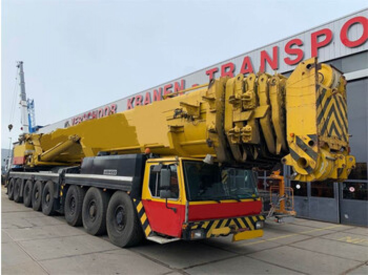 CONRAD 2101 LIEBHERR Ltm 1200-5.1 Accessoire Emballage Vide En Tres Bon