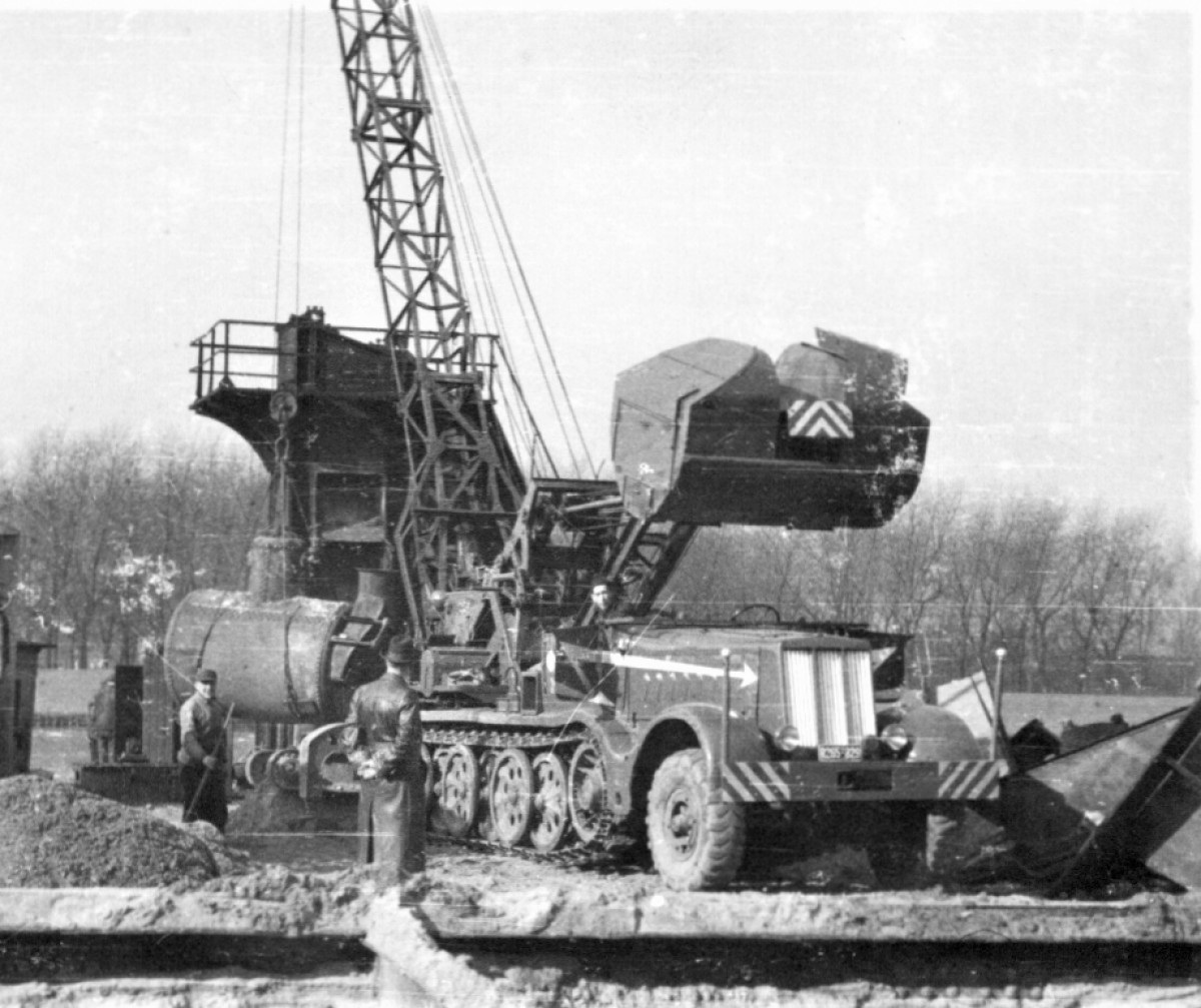 Kranbild auf YouTube: Famo Sd. KFZ 9/1 und Sd, KFZ 9/2 - Autokran ...